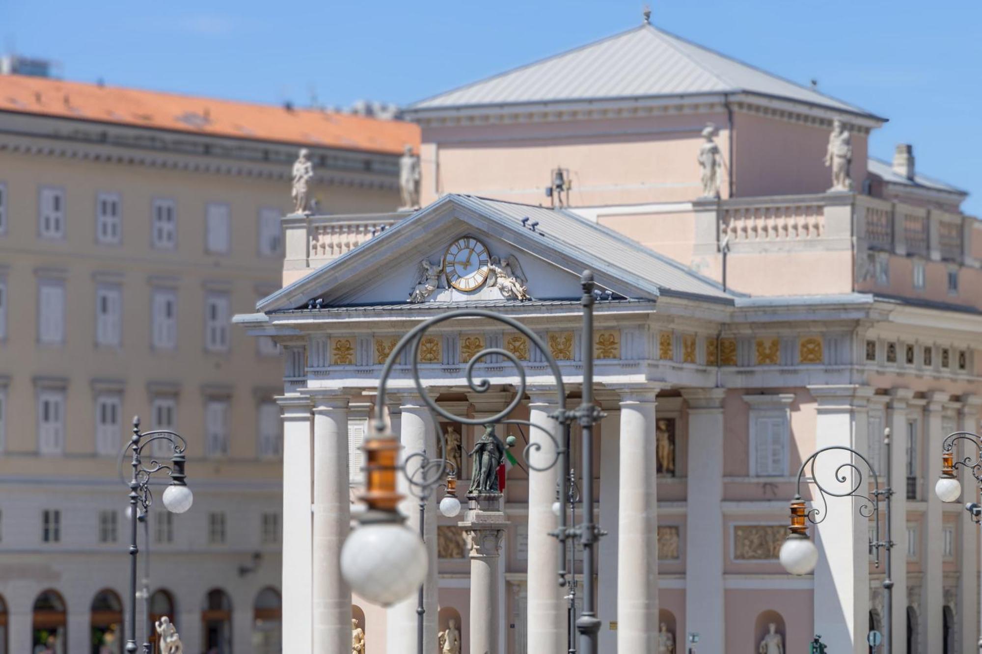 Teatro Romano Exclusive Suites Trieszt Kültér fotó