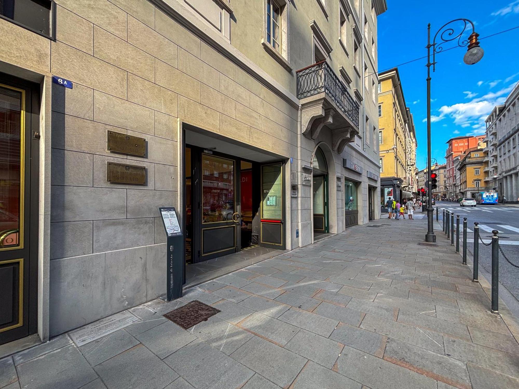 Teatro Romano Exclusive Suites Trieszt Kültér fotó